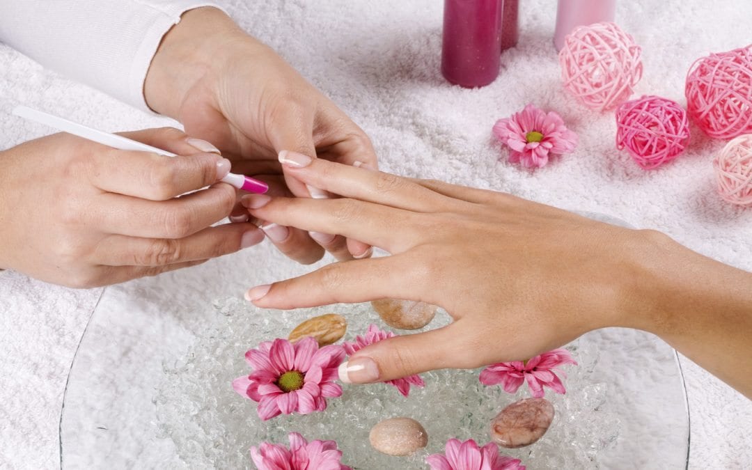 DIY Manicures and Pedicures – Why You Should Use Crystal Files